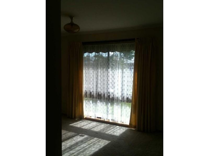 1/7 Carpenter Street, Kangaroo Flat VIC 3555