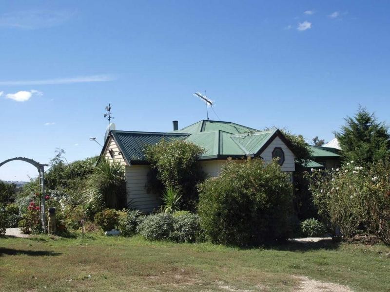 1061 Schoolhouse Lane, Heathcote VIC 3523