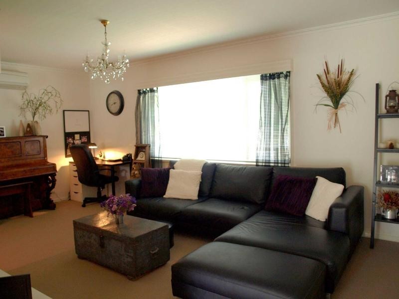 11 Wright Street, Heathcote VIC 3523