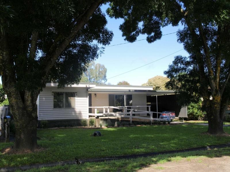 11 Wright Street, Heathcote VIC 3523
