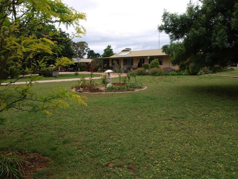 7 Craven Crescent, Heathcote VIC 3523