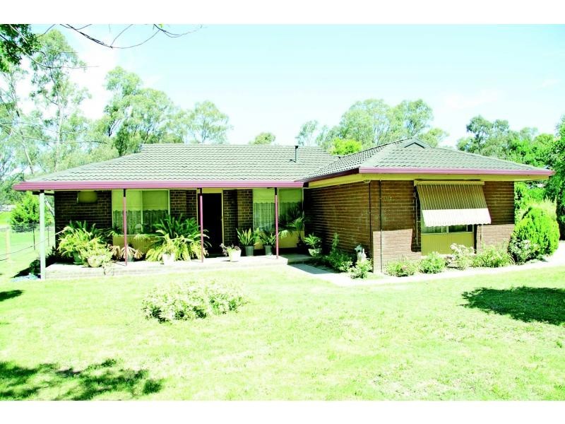 147 Crusoe Road, Kangaroo Flat VIC 3555