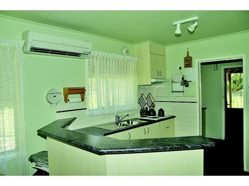 147 Crusoe Road, Kangaroo Flat VIC 3555