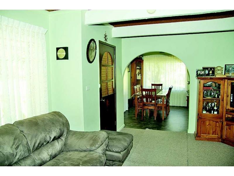 147 Crusoe Road, Kangaroo Flat VIC 3555