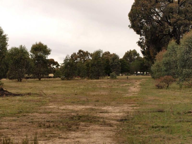 6 Obrien Court, Heathcote VIC 3523