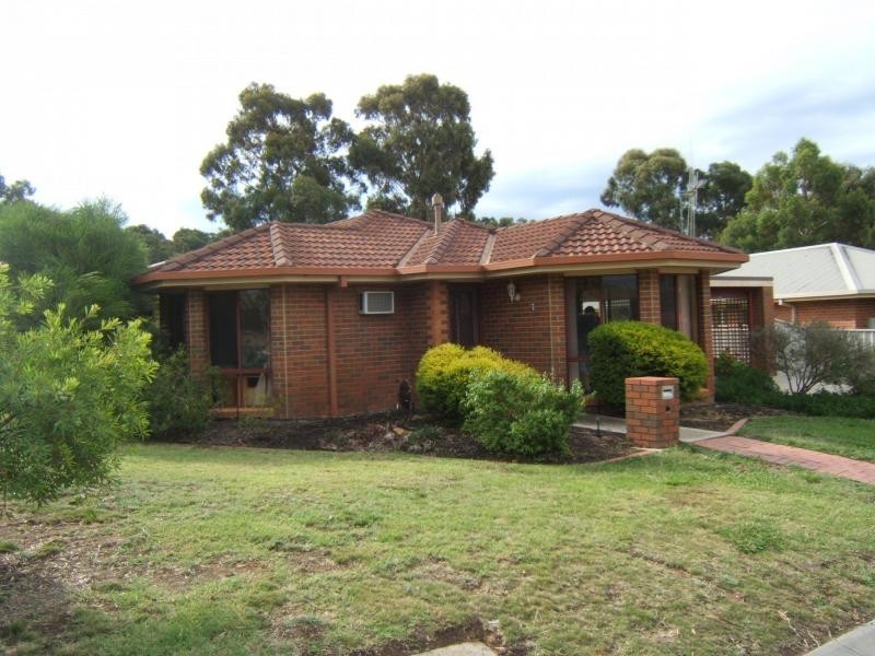 7 Norma Street, Golden Square VIC 3555