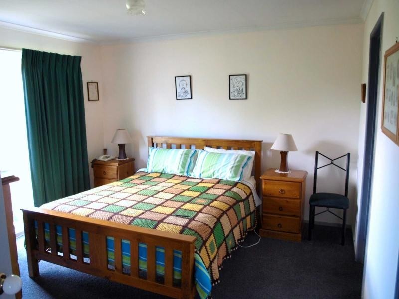 27 Ross, Heathcote VIC 3523