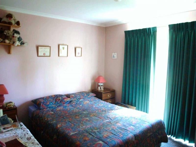 27 Ross, Heathcote VIC 3523