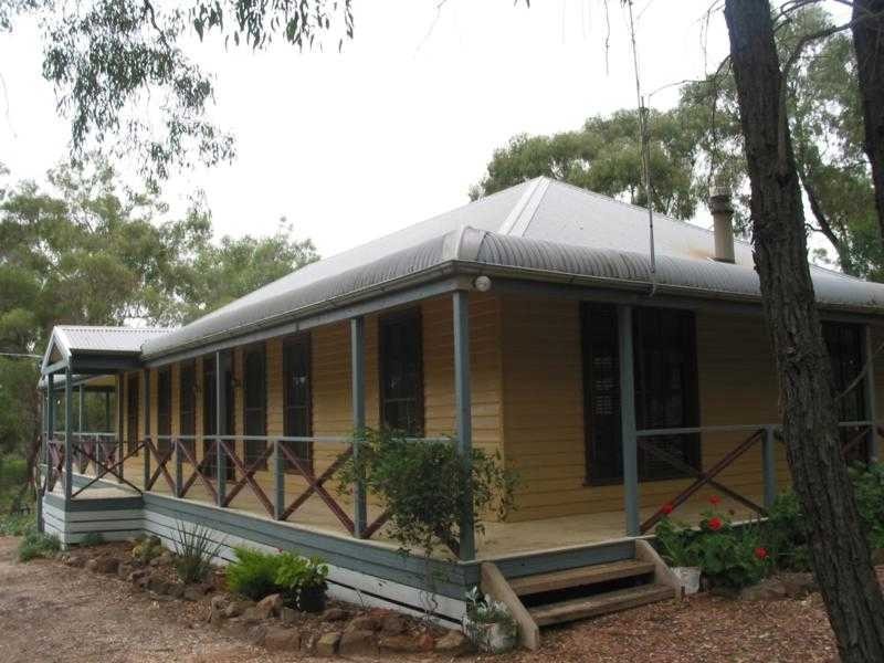 17 Victoria Street, Tarnagulla VIC 3551