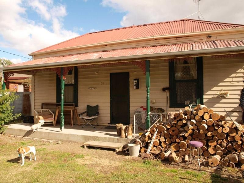 53 Ebden, Heathcote VIC 3523