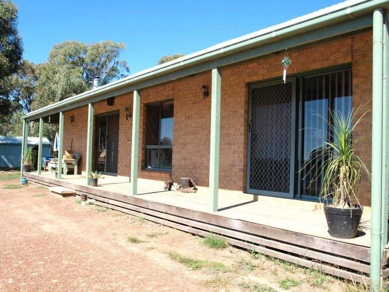 109 Wilson Road, Heathcote VIC 3523