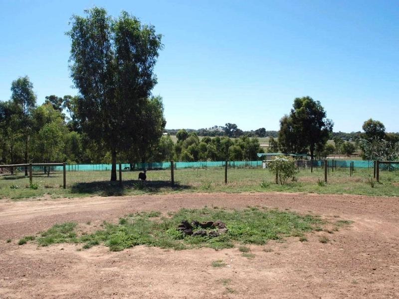 109 Wilson Road, Heathcote VIC 3523