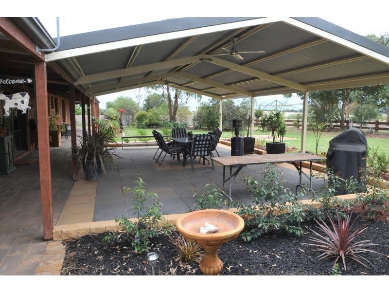 215 Ma’s Lane, Marong VIC 3515