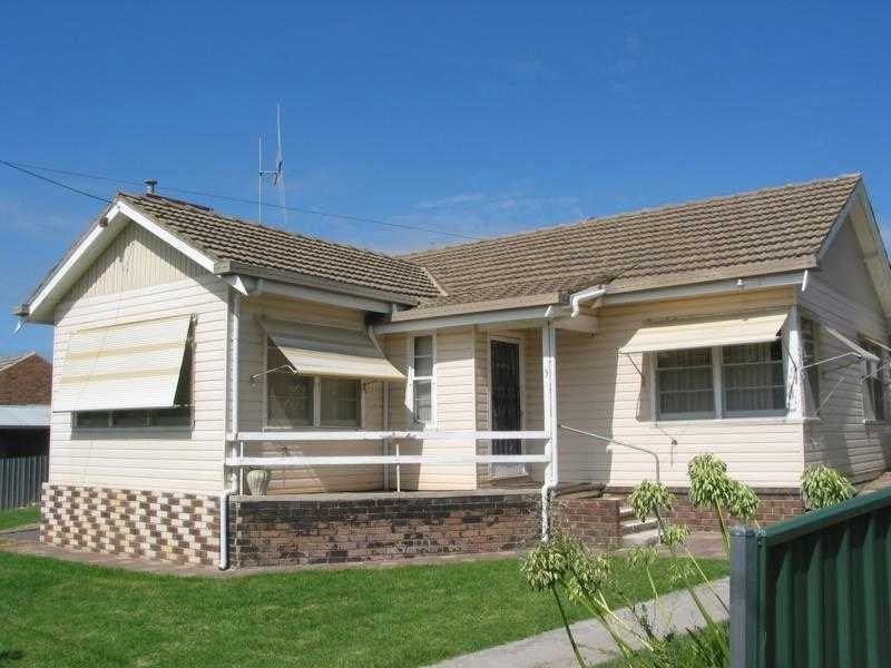 3 Bray Street, Long Gully VIC 3550