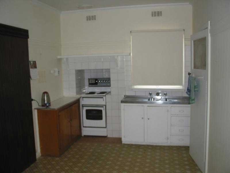 3 Bray Street, Long Gully VIC 3550
