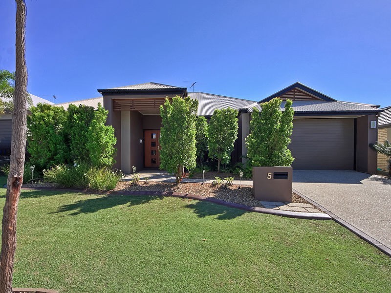 5 Planigale Crescent, North Lakes QLD 4509