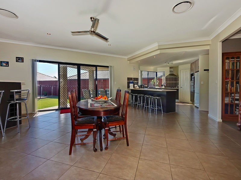 5 Planigale Crescent, North Lakes QLD 4509