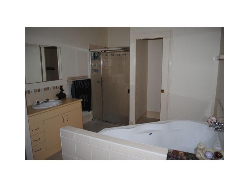 North Lakes QLD 4509