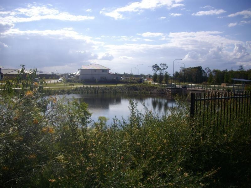 6 Sunjoy Place, North Lakes QLD 4509