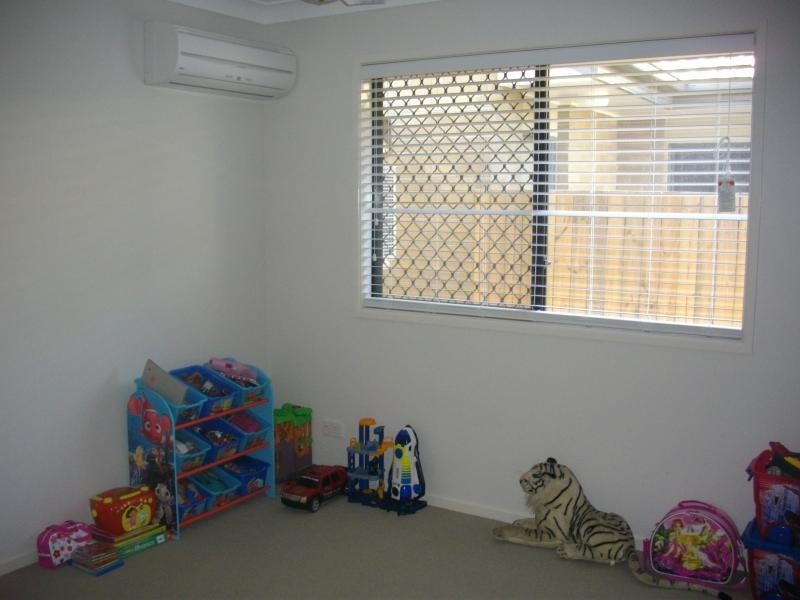 6 Sunjoy Place, North Lakes QLD 4509