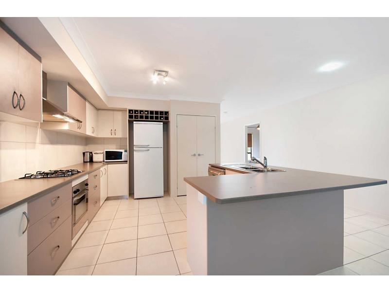 1 Wedgetail Crescent, Narangba QLD 4504
