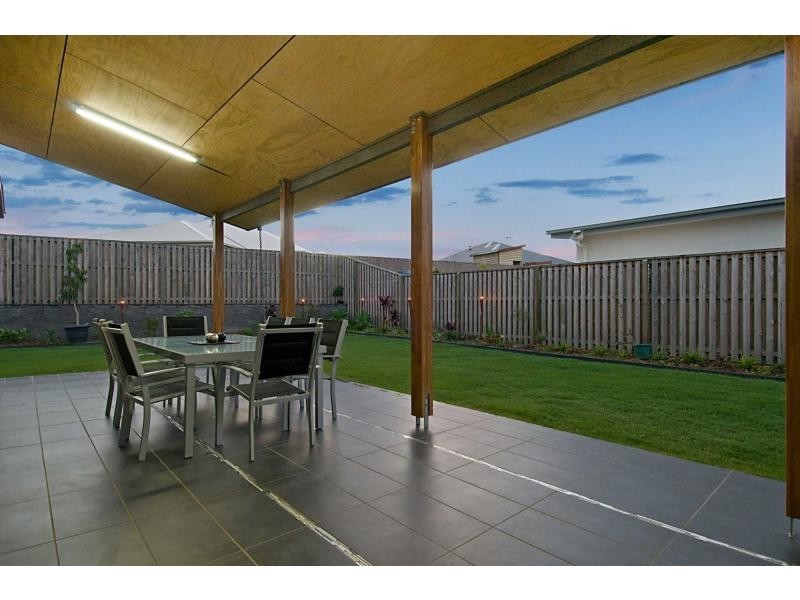 1 Wedgetail Crescent, Narangba QLD 4504