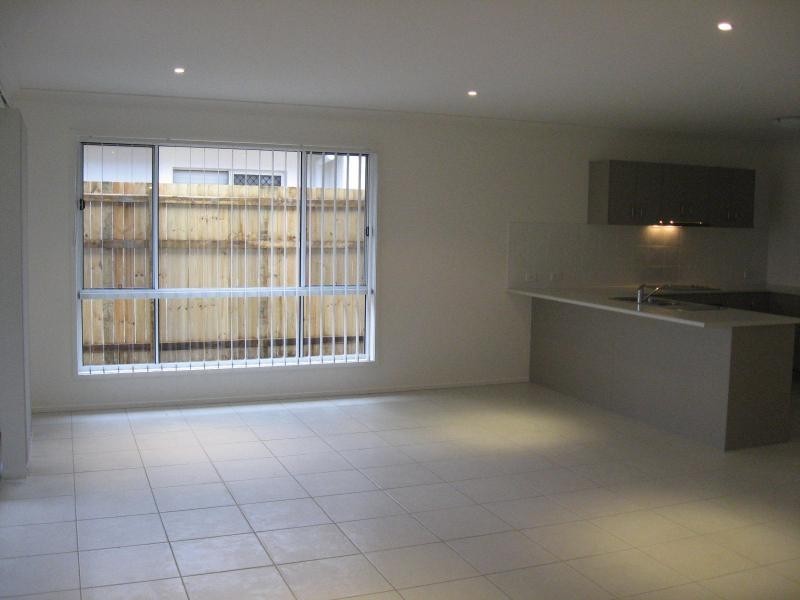 8 Thyme Street, Freshwater, Griffin QLD 4503