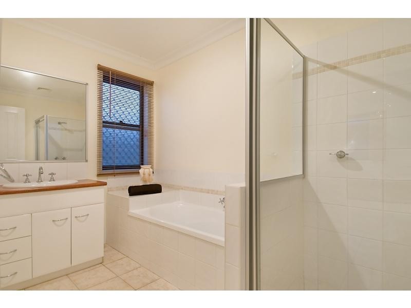 5 Amethyst Court, Griffin QLD 4503