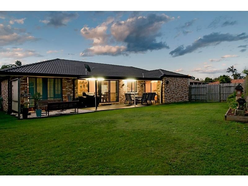 5 Amethyst Court, Griffin QLD 4503