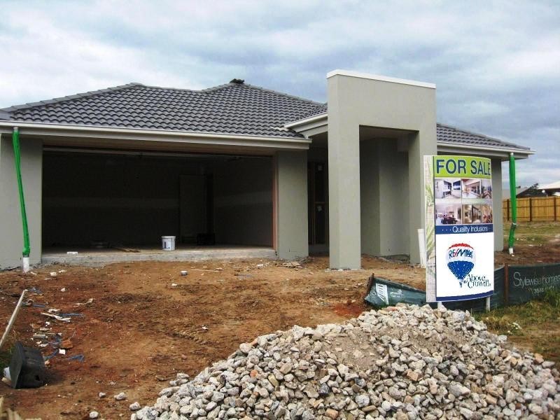 36 Nutmeg Drive, Freshwater, Griffin QLD 4503