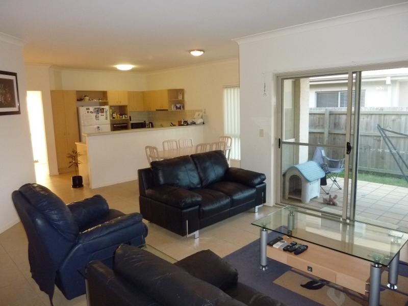 5 Silkyoak Court, North Lakes QLD 4509