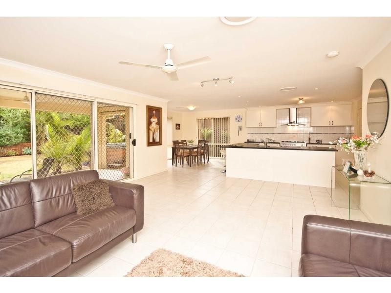 3 Jacana Parade, North Lakes QLD 4509