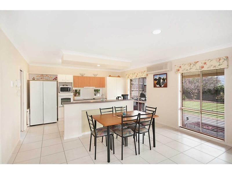 6 Hampstead Outlook , Castle Hill, Murrumba Downs QLD 4503