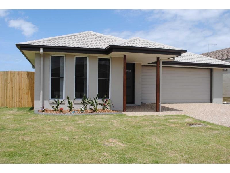 9 Williams Crescent, North Lakes QLD 4509