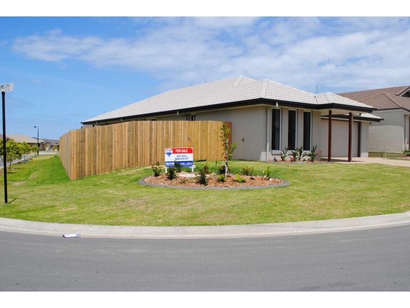 9 Williams Crescent, North Lakes QLD 4509