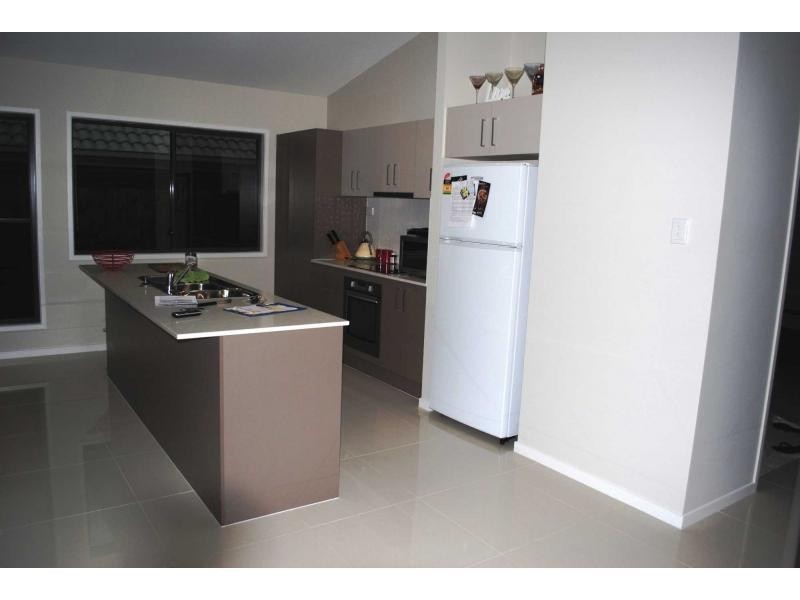 4 Tamar Circuit, North Lakes QLD 4509