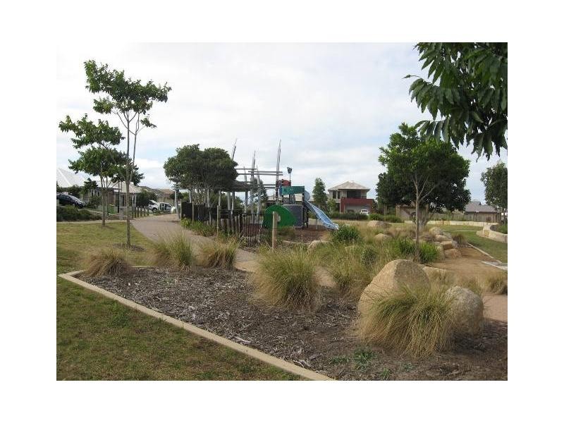 27 Astley Parade, North Lakes QLD 4509