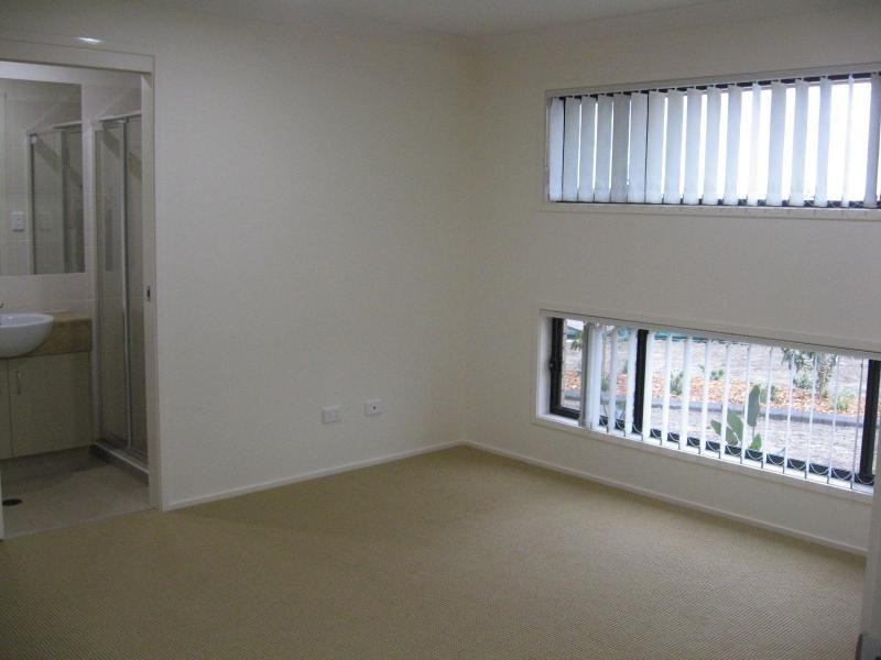 15 Tarragon , Freshwater, Griffin QLD 4503