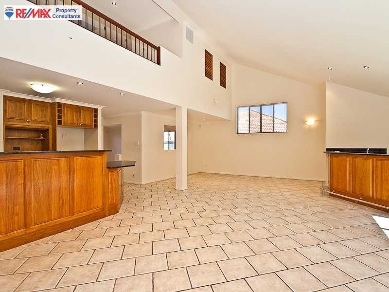 24 Chilton Crescent, North Lakes QLD 4509