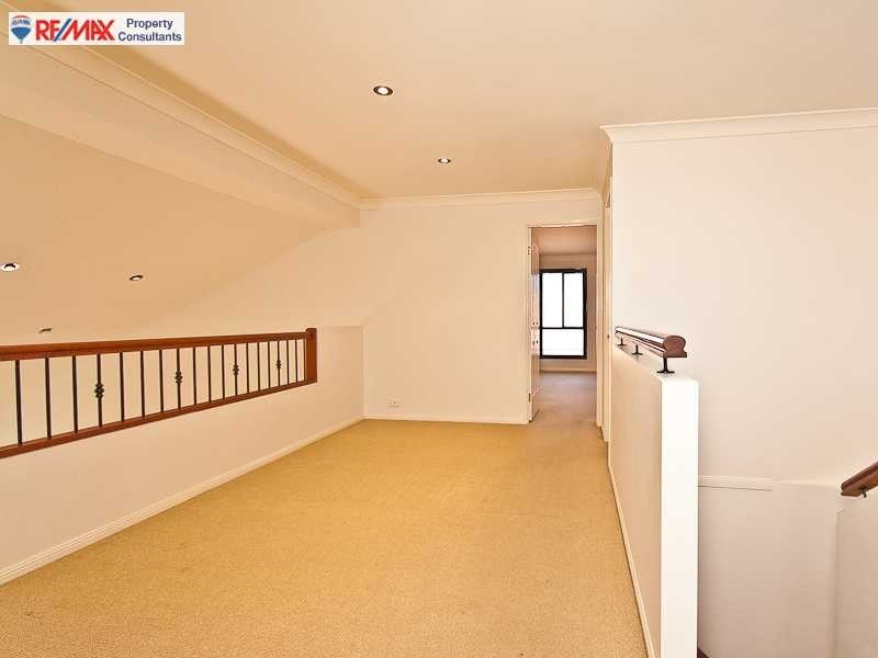 24 Chilton Crescent, North Lakes QLD 4509