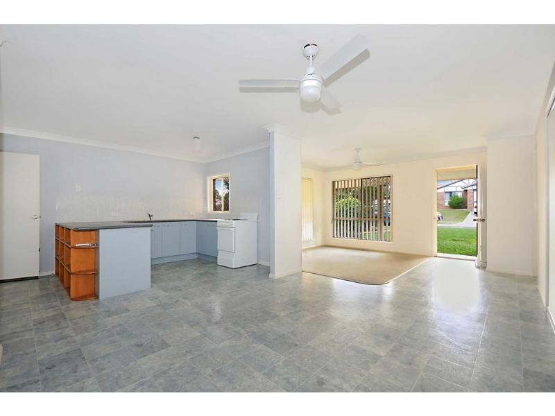 16 Wattlebrush Court, Murrumba Downs QLD 4503