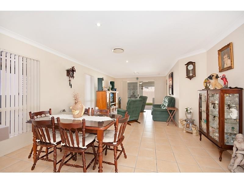 North Lakes QLD 4509