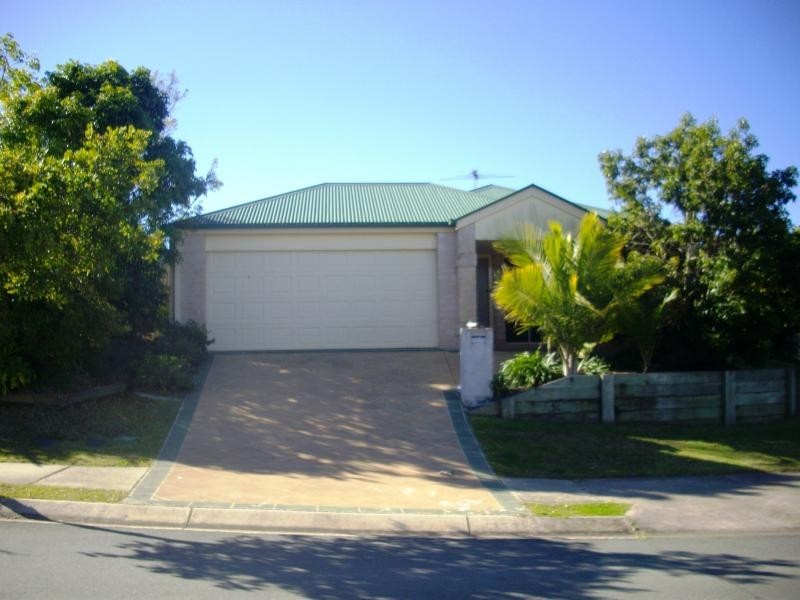 6 Southerden Drive, North Lakes QLD 4509