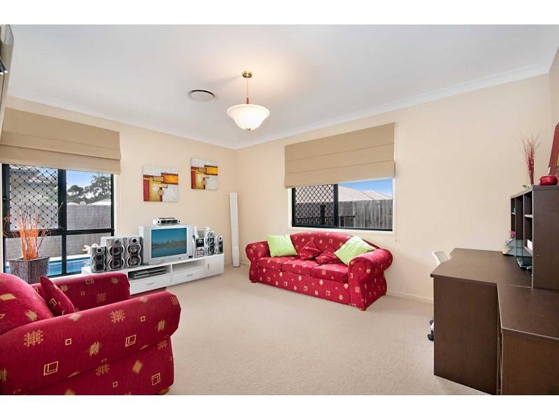 North Lakes QLD 4509