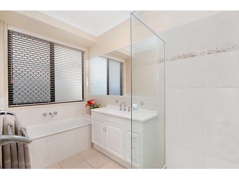 North Lakes QLD 4509