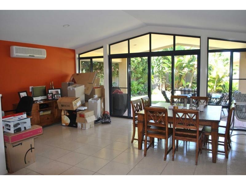 15 Lochern Court, North Lakes QLD 4509