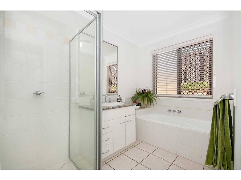 3 Amethyst Court, Griffin QLD 4503