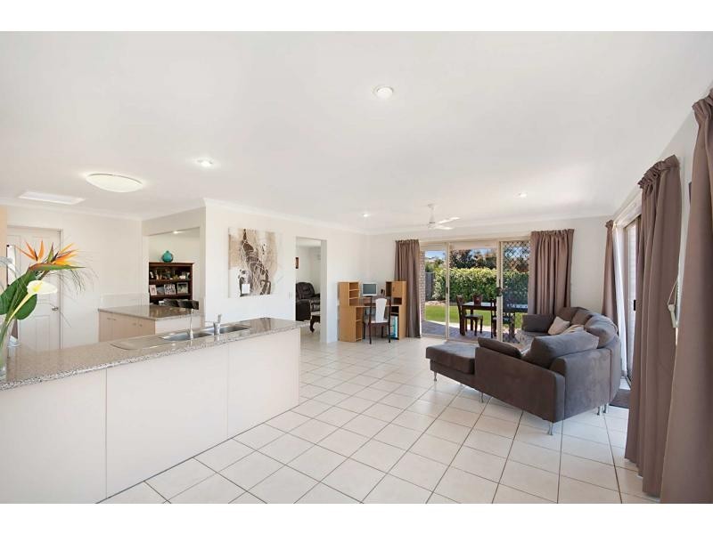 3 Amethyst Court, Griffin QLD 4503