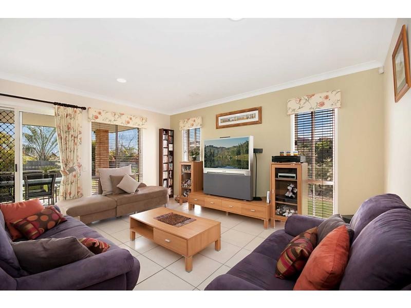 6 Hampstead Outlook , Castle Hill, Murrumba Downs QLD 4503