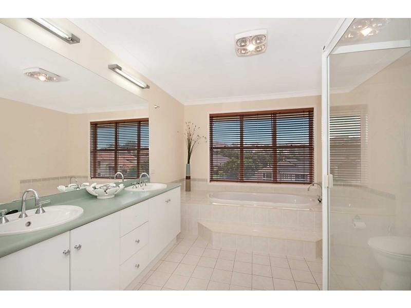 6 Hampstead Outlook , Castle Hill, Murrumba Downs QLD 4503